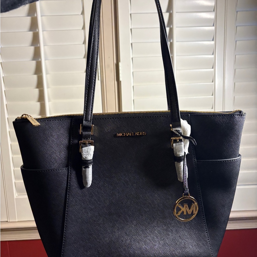 NWT Michael Kors Black Tote Bag - Picture 4 of 6